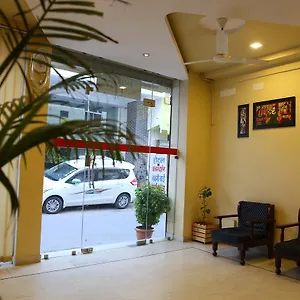  Hotel Shubh Laxmi